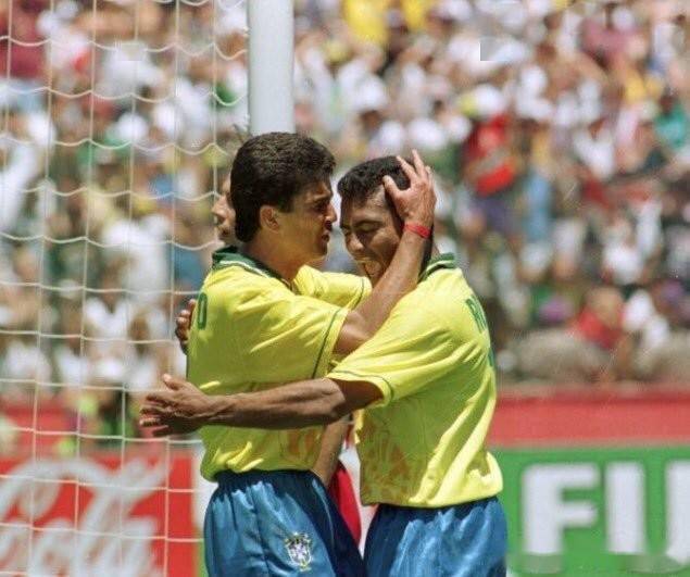 靠团队协作 靠团队协作