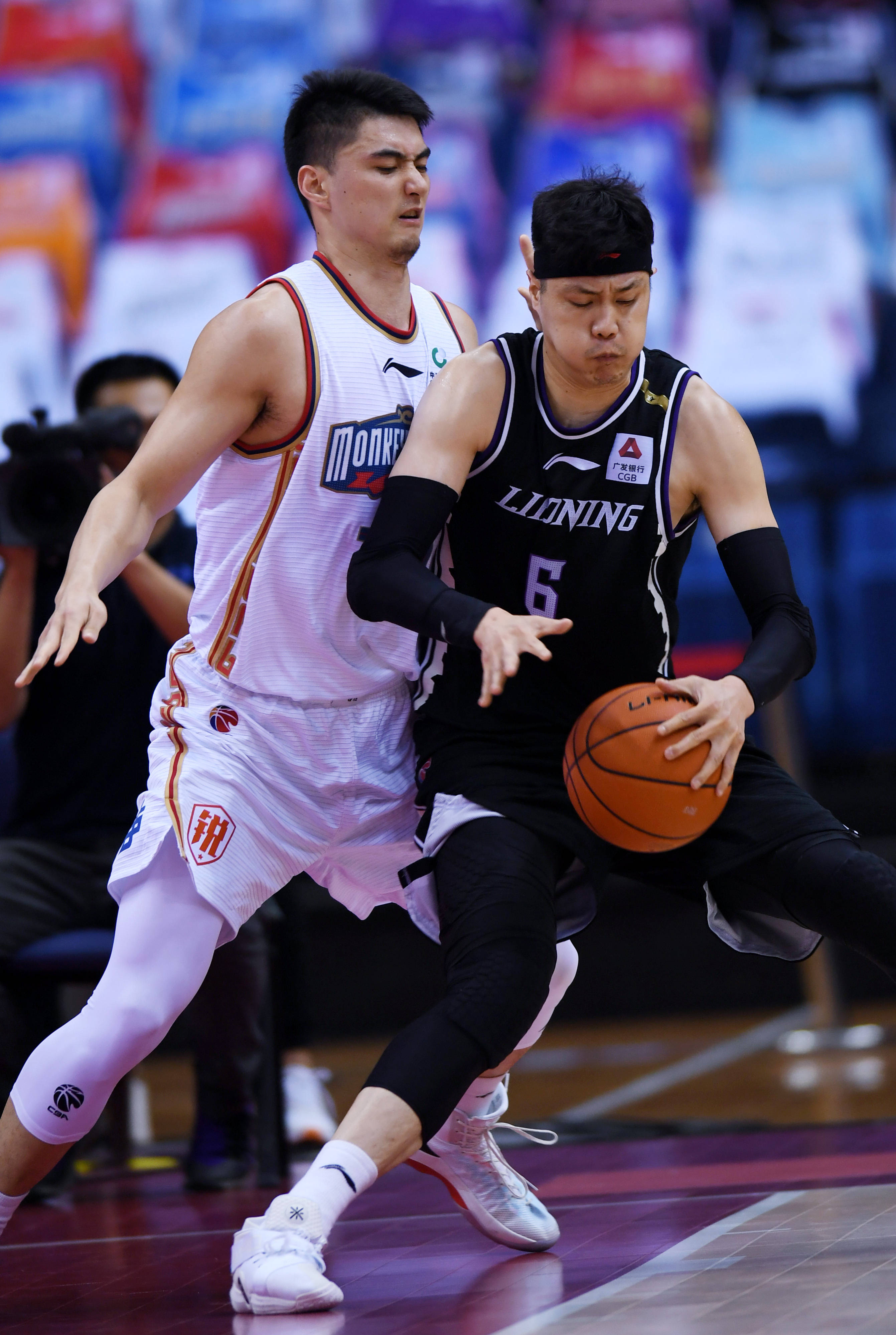 了不屈的斗 了不屈的斗