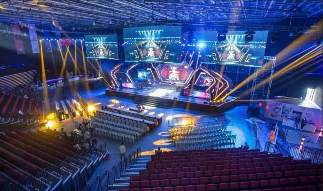 并在新赛季 并在新赛季