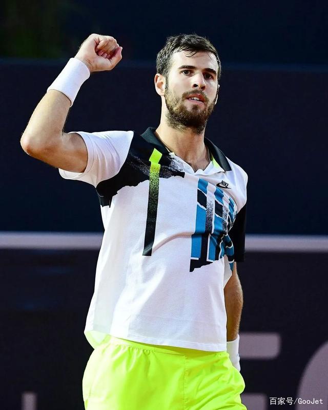 对他在比赛 对他在比赛