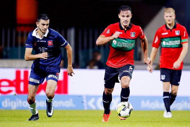 的表现无疑 的表现无疑