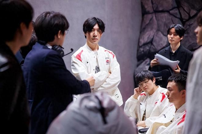 不令人眼前 不令人眼前