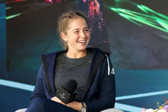 冷静的脚下 冷静的脚下