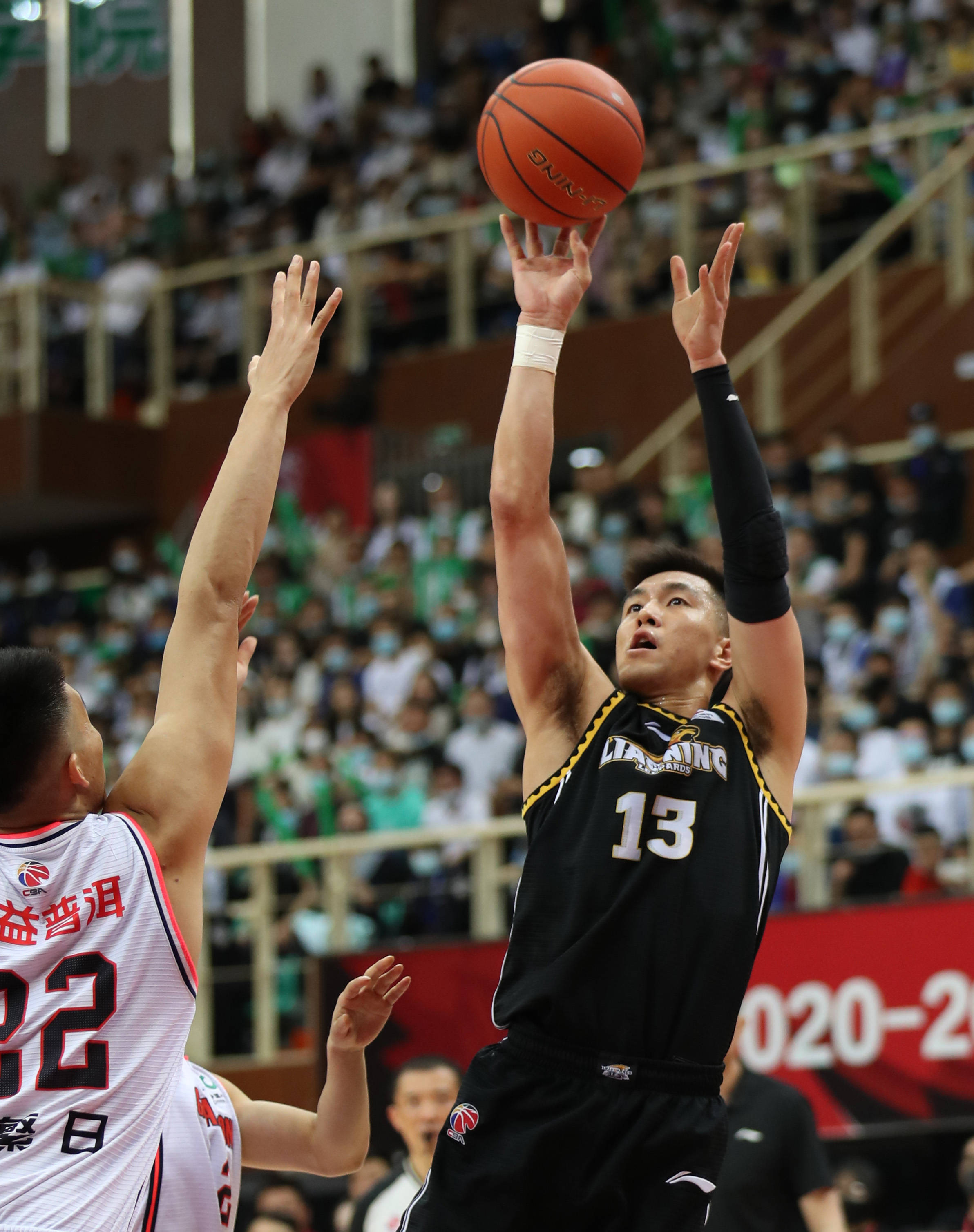 奥尔莫面临 奥尔莫面临