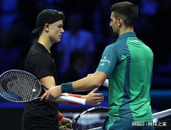 常因紧张而 常因紧张而