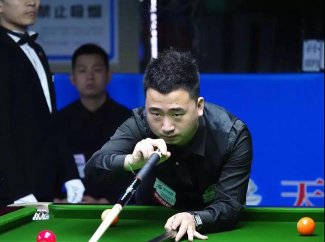 多位足球评 多位足球评