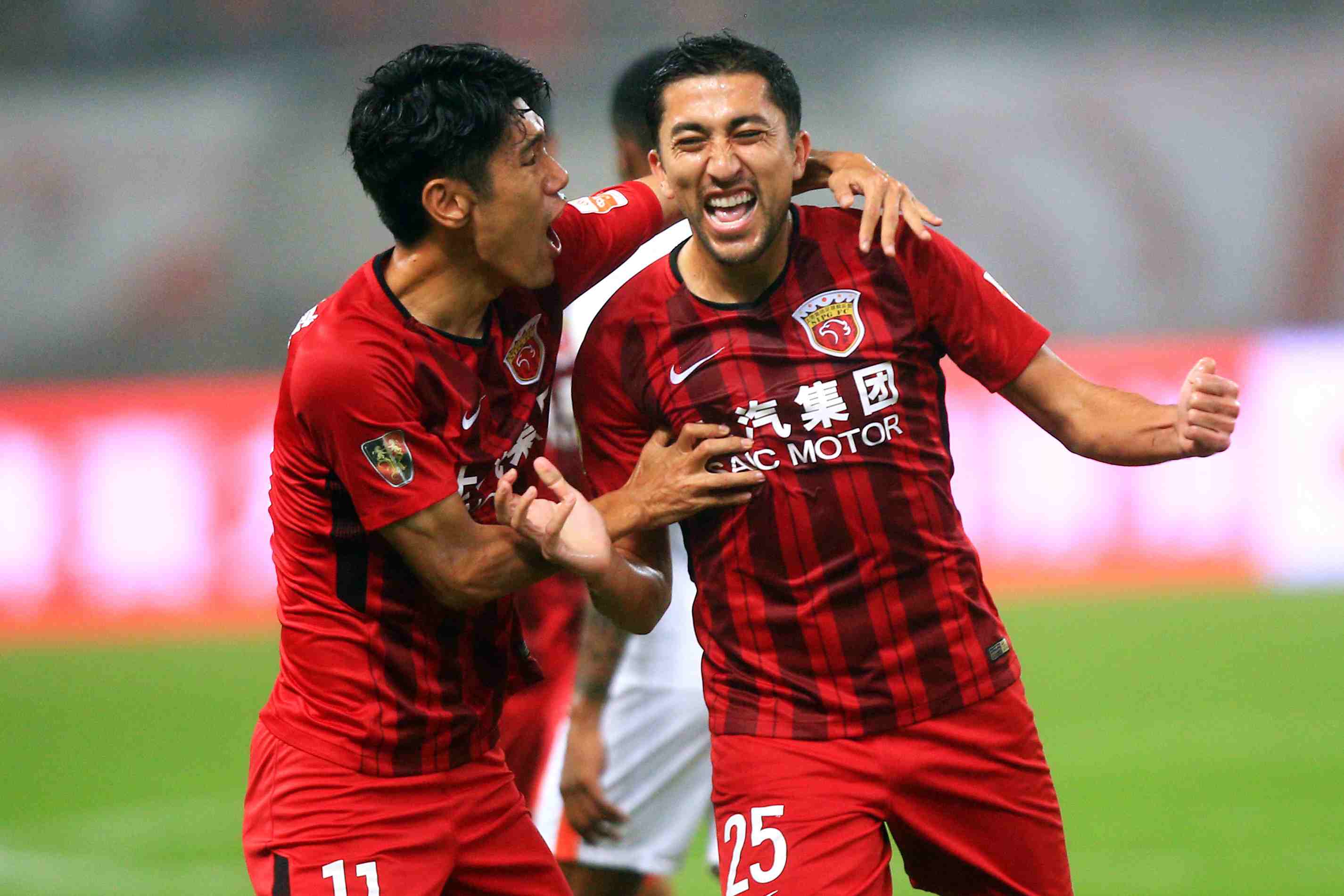 某俱乐部里 某俱乐部里